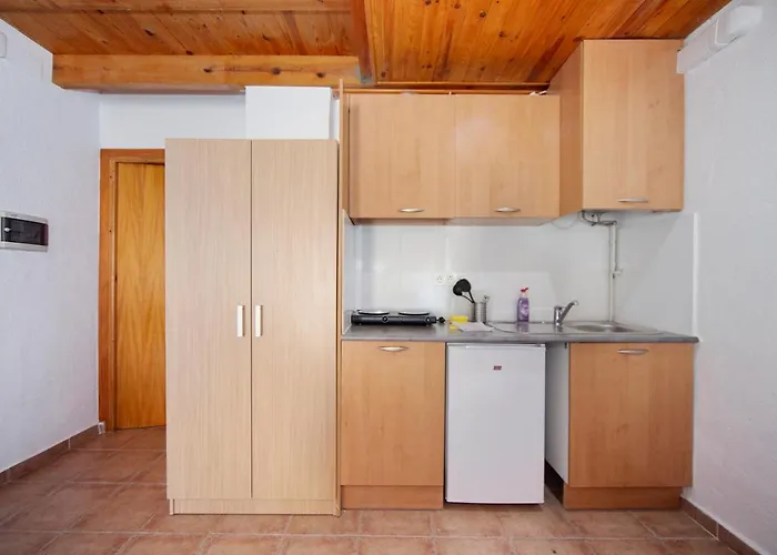 Carrio Sol - Monty's 4*