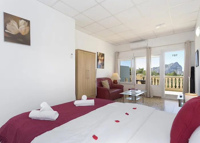 Carrio Sol - Monty's 4*