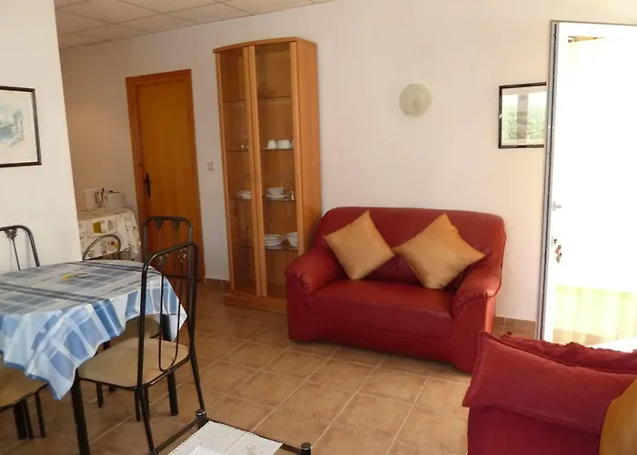 Carrio Sol - Monty's Apartman 4*