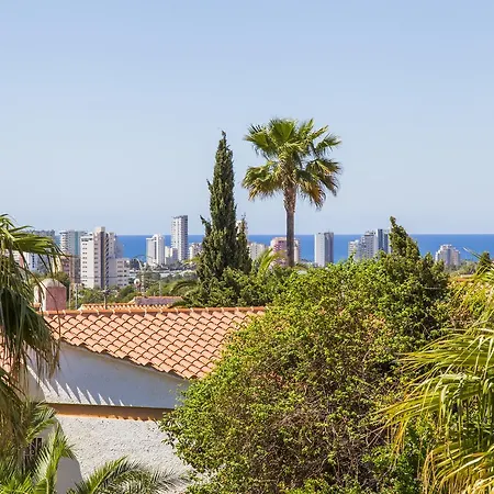 Apartmán Carrio Sol - Monty's 4*